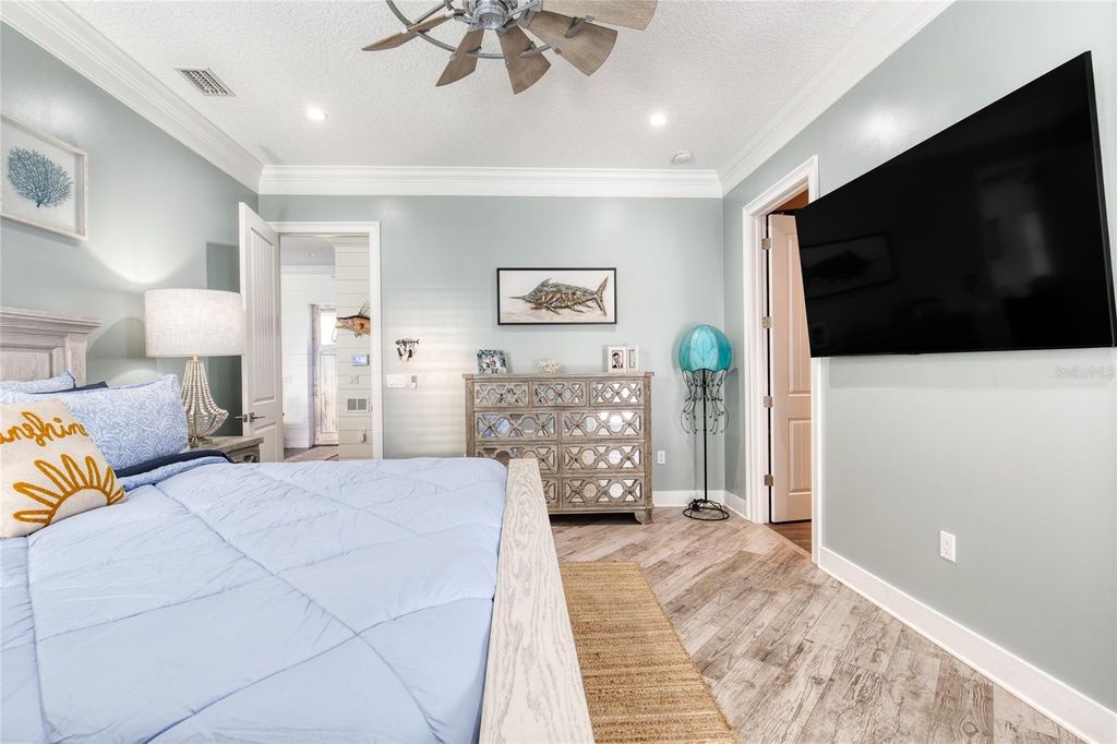 Image 32 of property listing at 108 PINE TREE DRIVE, Ormond Beach, FL 32174