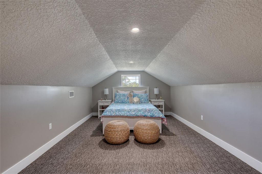 Image 50 of property listing at 108 PINE TREE DRIVE, Ormond Beach, FL 32174