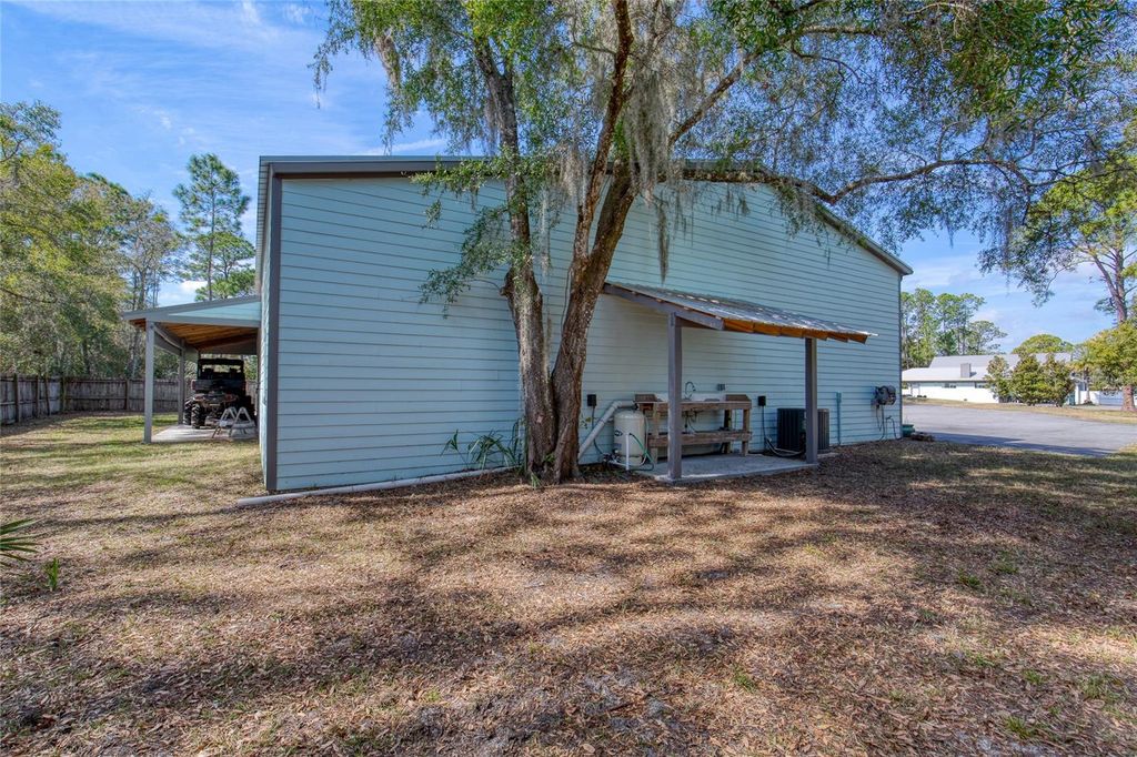 Image 78 of property listing at 108 PINE TREE DRIVE, Ormond Beach, FL 32174