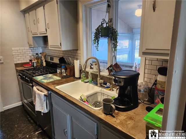 64 Chambers Street, Jamestown, NY 14701