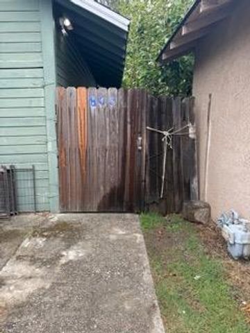 802 Olive St, Yuba City, CA 95991