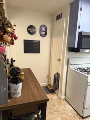 802 Olive St, Yuba City, CA 95991