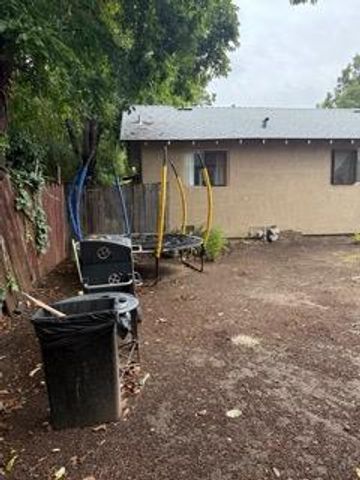 802 Olive St, Yuba City, CA 95991