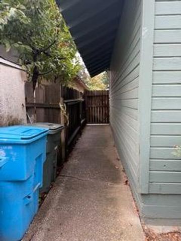 802 Olive St, Yuba City, CA 95991