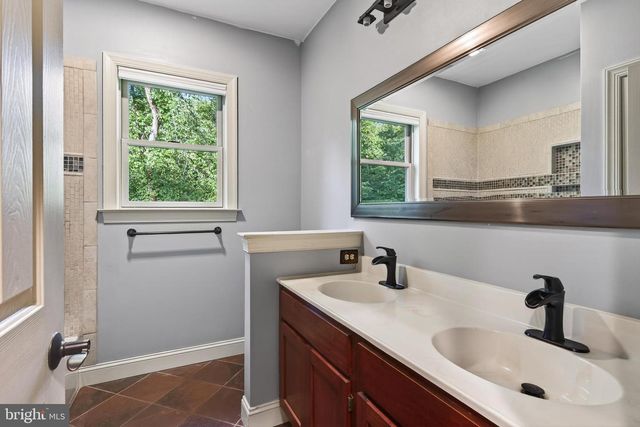 593 GERLOFF RD, Schwenksville, PA 19473