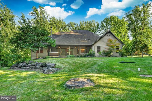 593 GERLOFF RD, Schwenksville, PA 19473