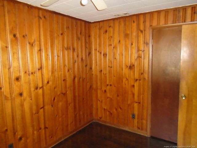 324 Old Shaw Road, Fayetteville, NC 28304