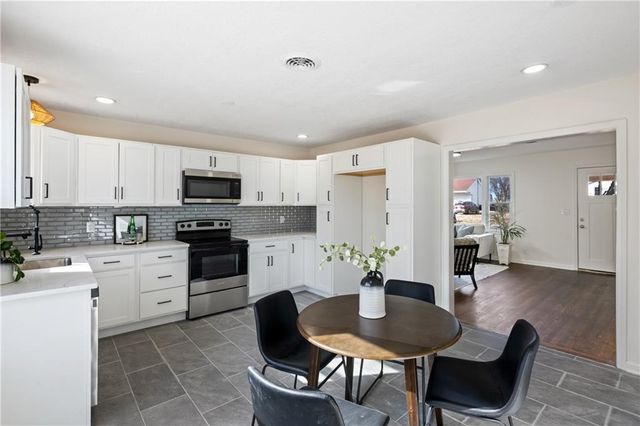 11 Brookside Drive, Paola, KS 66071