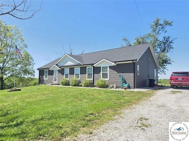 35212 S WAGONOR Road, Garden City, MO 64747
