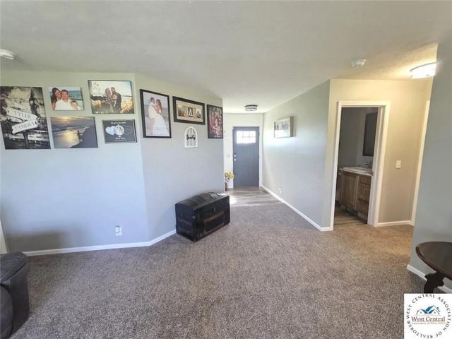 35212 S WAGONOR Road, Garden City, MO 64747