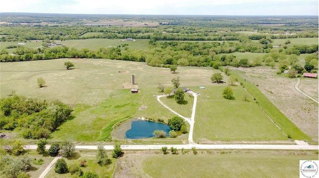35212 S WAGONOR Road, Garden City, MO 64747
