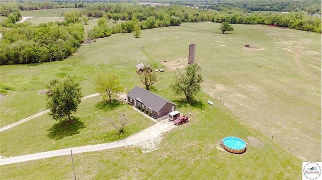 35212 S WAGONOR Road, Garden City, MO 64747