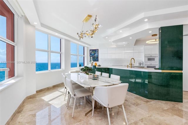 2100 N Ocean Blvd 15B, Fort Lauderdale, FL 33305