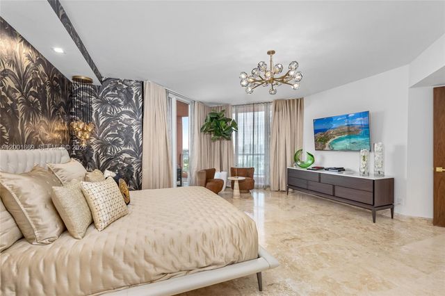 2100 N Ocean Blvd 15B, Fort Lauderdale, FL 33305