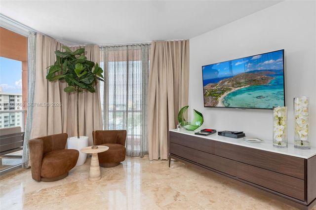 2100 N Ocean Blvd 15B, Fort Lauderdale, FL 33305