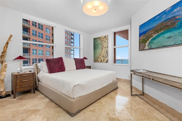 2100 N Ocean Blvd 15B, Fort Lauderdale, FL 33305