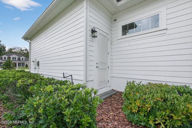 208 FELLS Cove, St. Johns, FL 32259