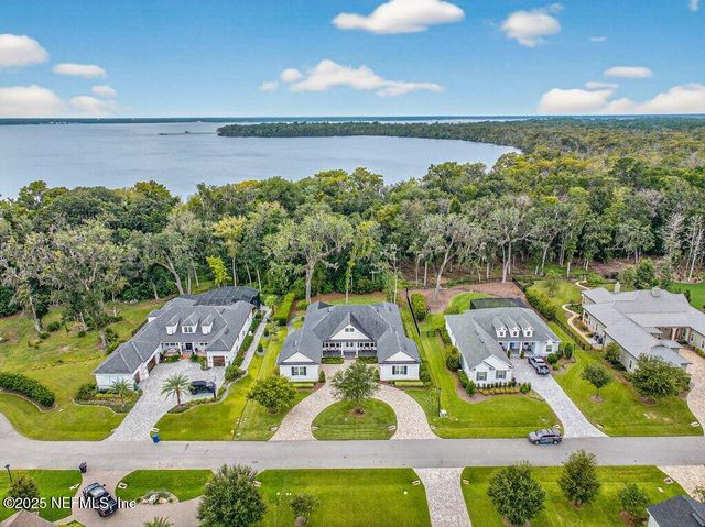 208 FELLS Cove, St. Johns, FL 32259