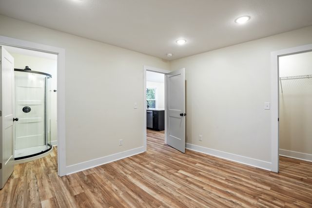 858 Parham Dr, Clarksville, TN 37040