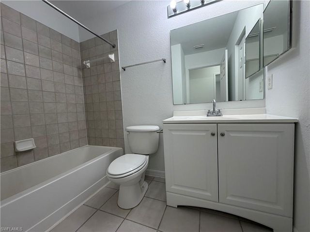 14880 Pleasant Bay LN 2205, Naples, FL 34119
