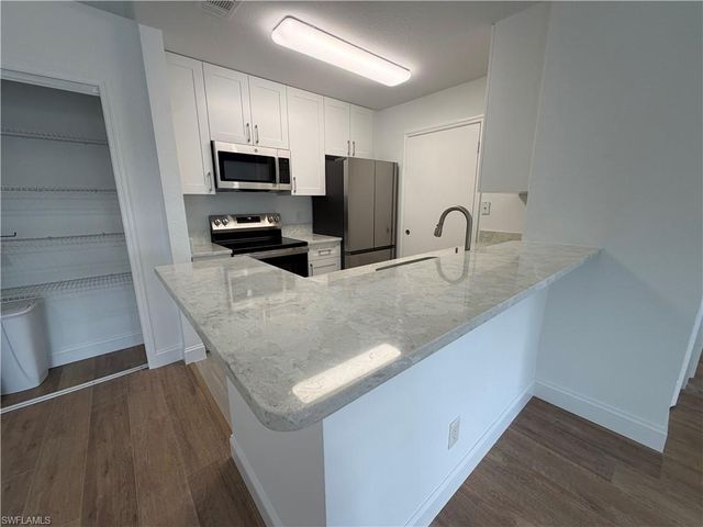 14880 Pleasant Bay LN 2205, Naples, FL 34119