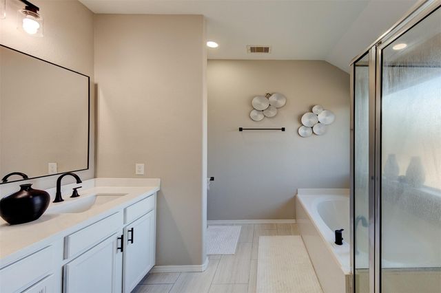 3040 Sweet Gum Bay Court, Dickinson, TX 77539