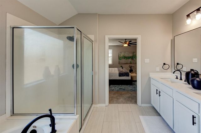 3040 Sweet Gum Bay Court, Dickinson, TX 77539