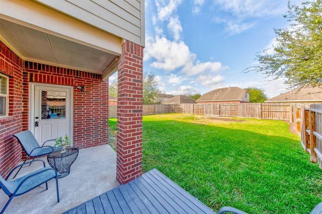 3040 Sweet Gum Bay Court, Dickinson, TX 77539