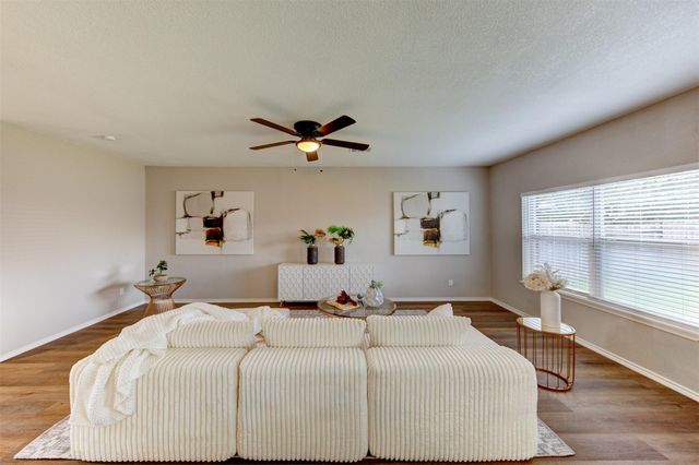 3040 Sweet Gum Bay Court, Dickinson, TX 77539