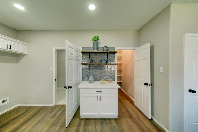 3040 Sweet Gum Bay Court, Dickinson, TX 77539