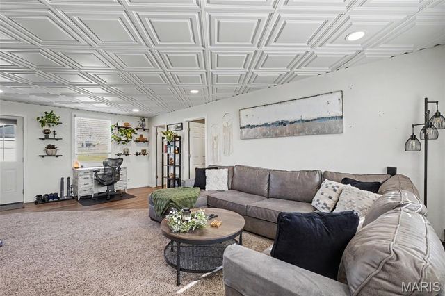 747 Esther Drive, Arnold, MO 63010