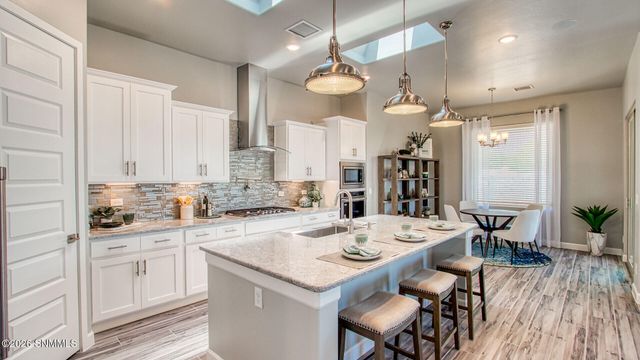 7341 Ultramarine Road, Las Cruces, NM 88012