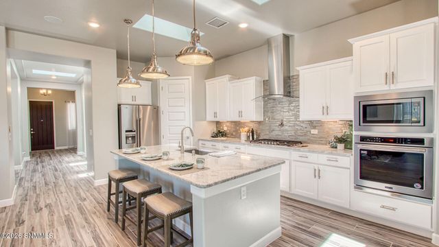 7341 Ultramarine Road, Las Cruces, NM 88012