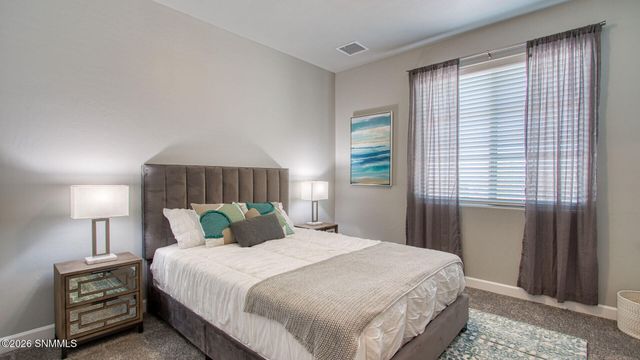 7341 Ultramarine Road, Las Cruces, NM 88012