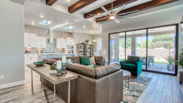 7341 Ultramarine Road, Las Cruces, NM 88012