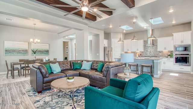 7341 Ultramarine Road, Las Cruces, NM 88012