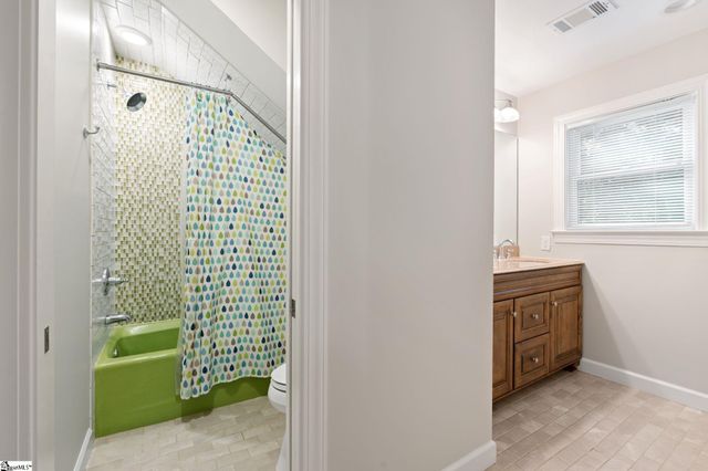 1110 W Georgia Road, Simpsonville, SC 29680