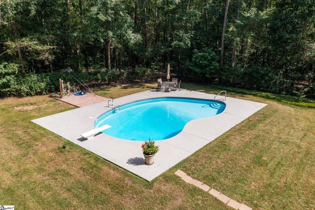 1110 W Georgia Road, Simpsonville, SC 29680