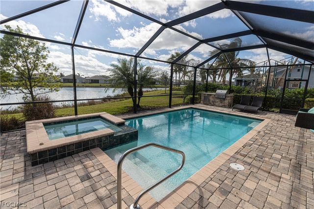 3650 Crimson LN, Fort Myers, FL 33916