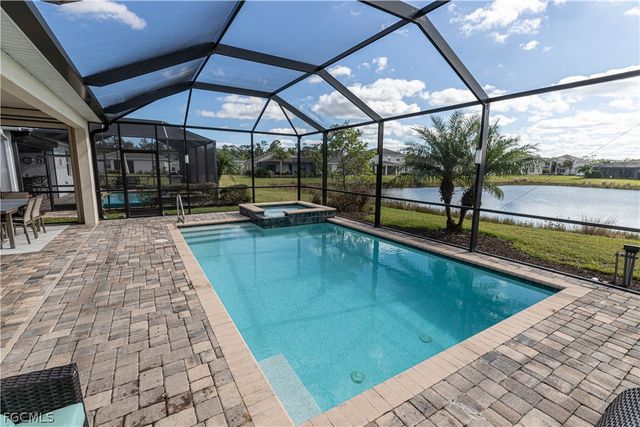 3650 Crimson LN, Fort Myers, FL 33916