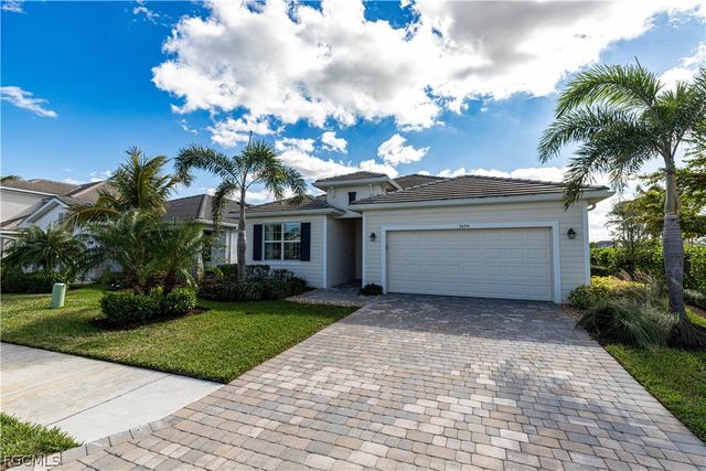 3650 Crimson LN, Fort Myers, FL 33916