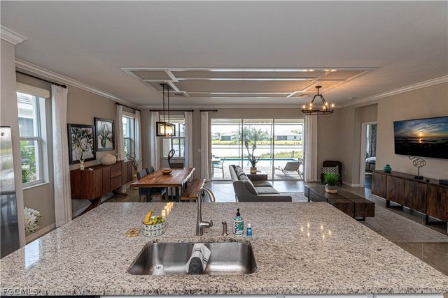 3650 Crimson LN, Fort Myers, FL 33916