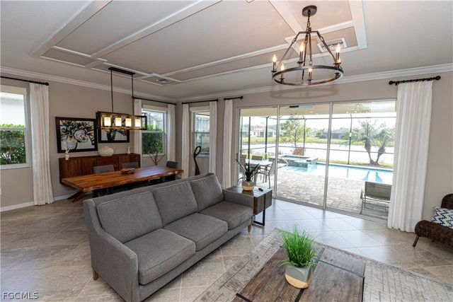 3650 Crimson LN, Fort Myers, FL 33916