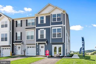 443 BRADFORD DRIVE #183, Red Lion, PA 17356