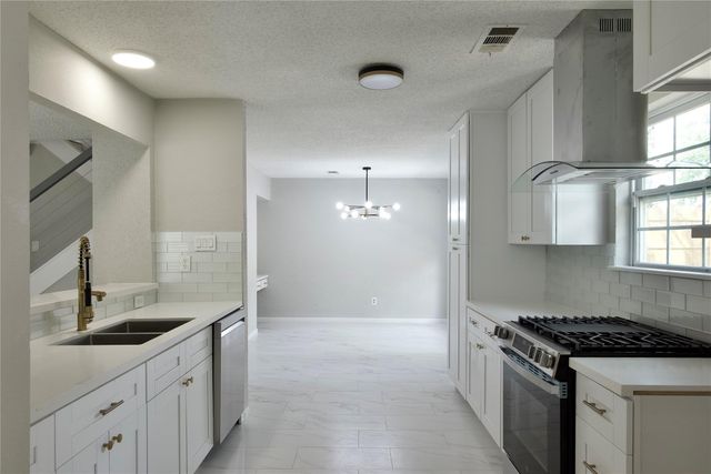 5111 Pinewilde Drive, Houston, TX 77066