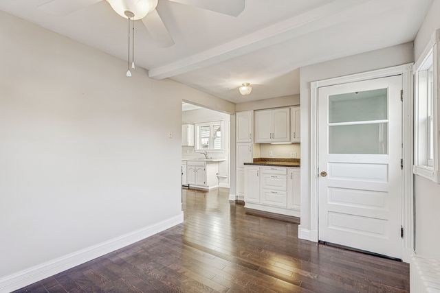 7832 Garden Lane, Justice, IL 60458