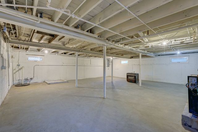 7832 Garden Lane, Justice, IL 60458