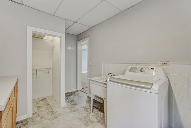 7832 Garden Lane, Justice, IL 60458