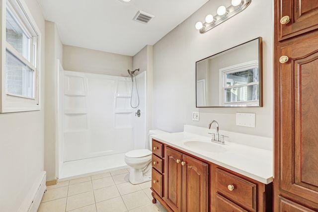 7832 Garden Lane, Justice, IL 60458