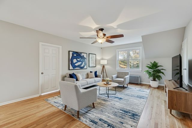 7832 Garden Lane, Justice, IL 60458